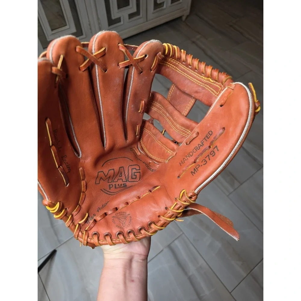 Mag Plus Mp3797 Cow Hide Adult Baseball‎ Glove Right Handed Player D1